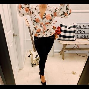 Dreaming of Vacation Front Tie Blouse (size:M)
